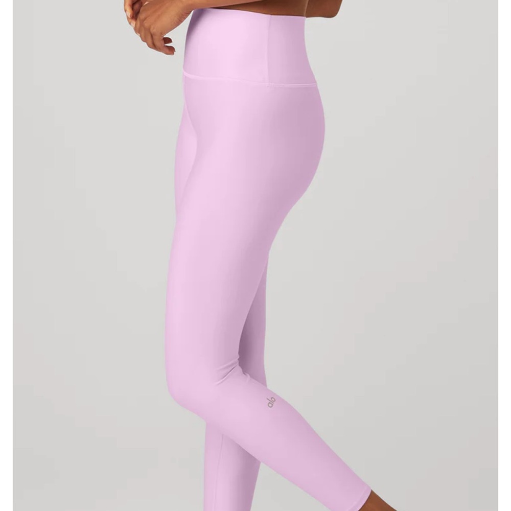 Alo high-waisted airlift legging size xsmall
Worn once!